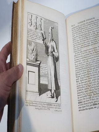 Veterum Persarum Et Parthorum Et Medorum Religionis Historia.