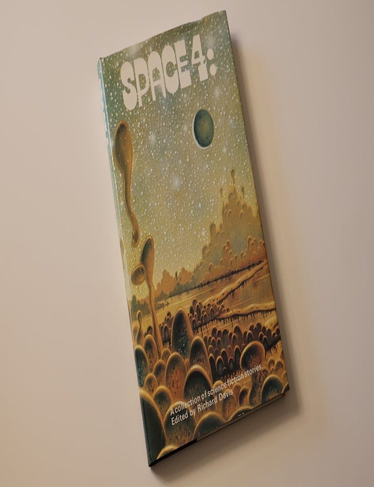 Item #49215 Space 4. A Collection of Science Fiction Stories. Richard Davis.